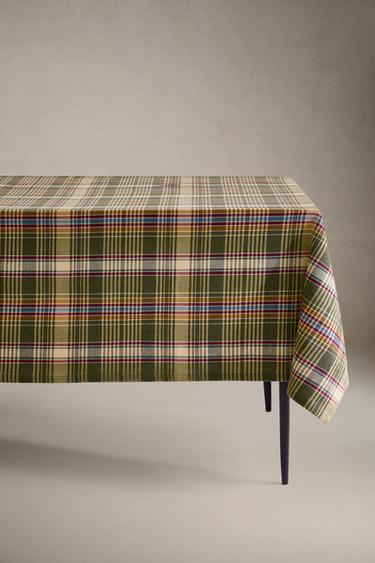 OBRUS Z BARWIONEJ PRZĘDZY W KRATĘ - Zielony Zara