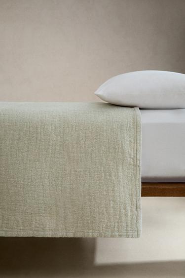 TEXTURED BEDSPREAD - Green by Zara - Image 2