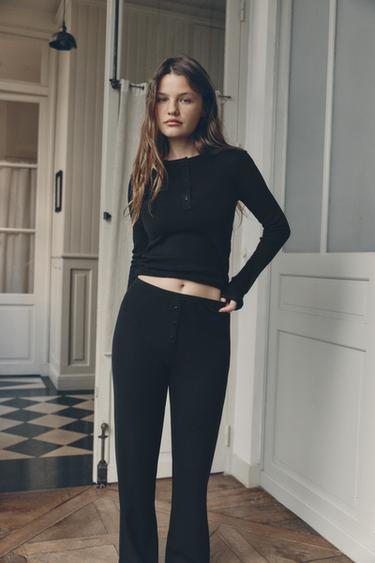 PANTALÓN PUNTO BOTONES - Negro de Zara