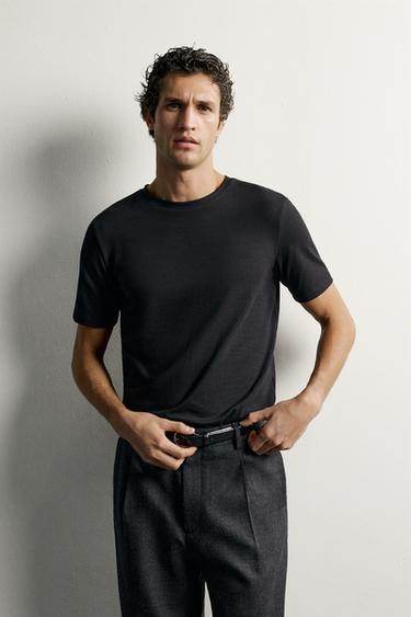 SLIM-FIT T-SHIRT /01 — Black 2