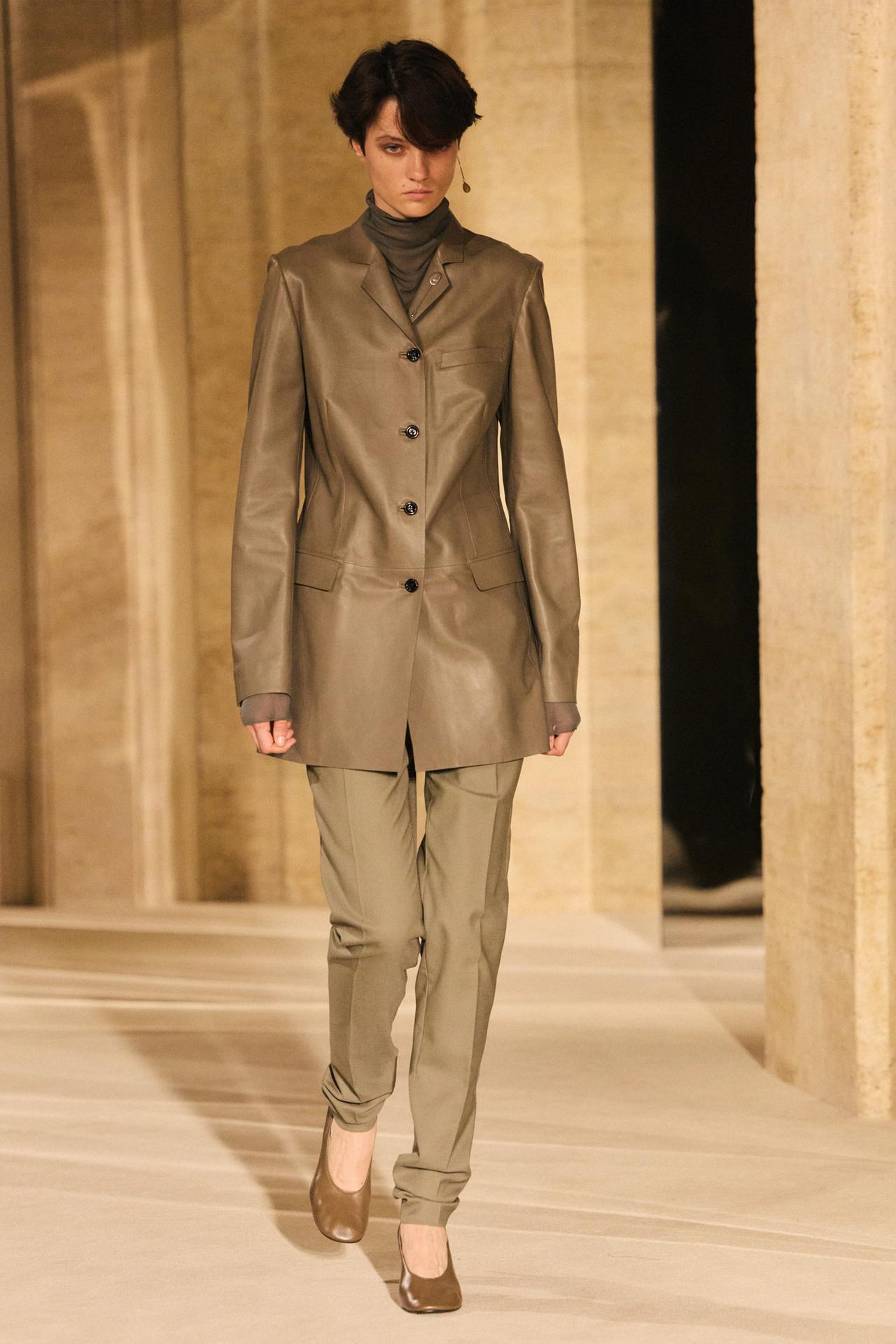 Slim fit suit pants - LIMITED EDITION — 897