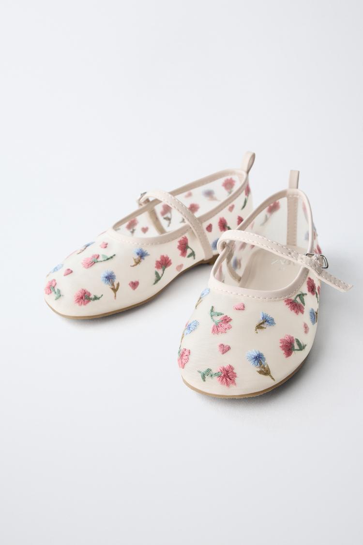 Balletas con bordado floral 3