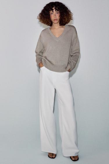 JERSEY PUNTO GRUESO CUELLO PICO - Gris topo de Zara