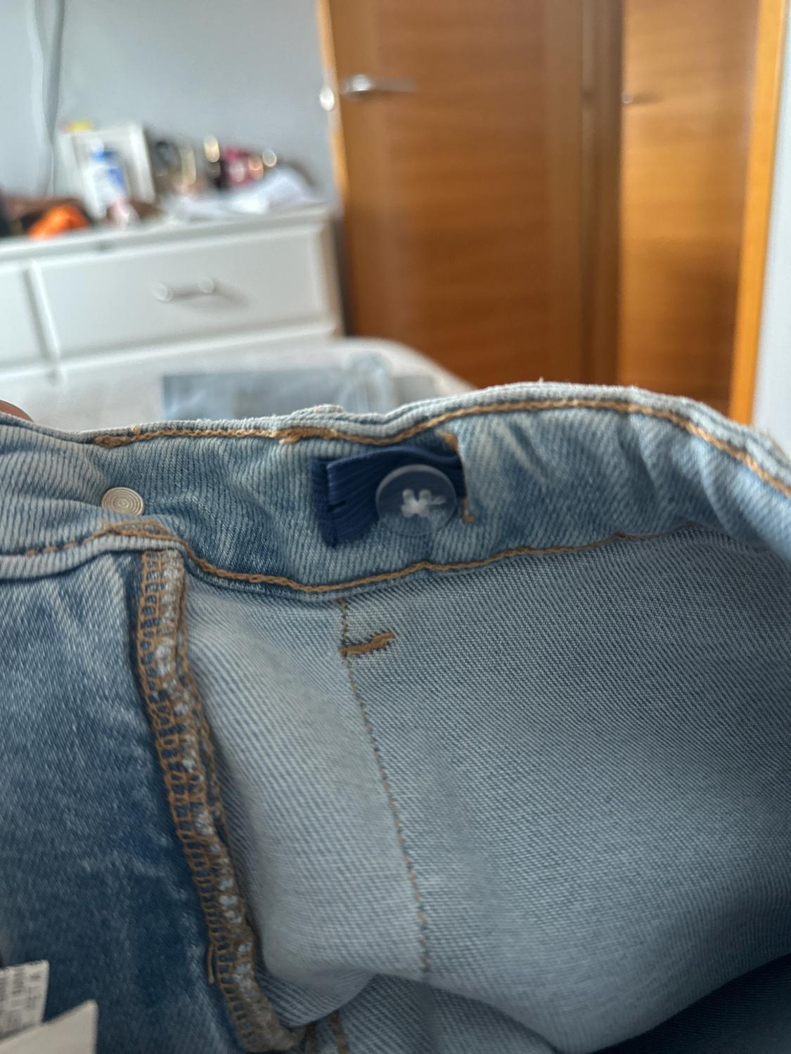 STRETCH FIT CARGO JEANS - Image 9