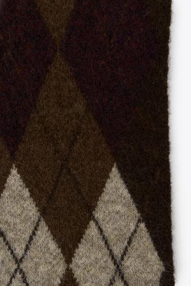 KNIT SCARF WITH DIAMOND SHAPES - Brown by Zara - Image 2