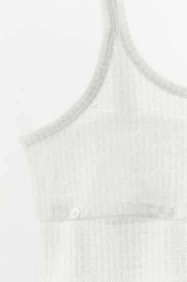 TOP EN MAILLE À BOUTONS - Écru de Zara - Image 5