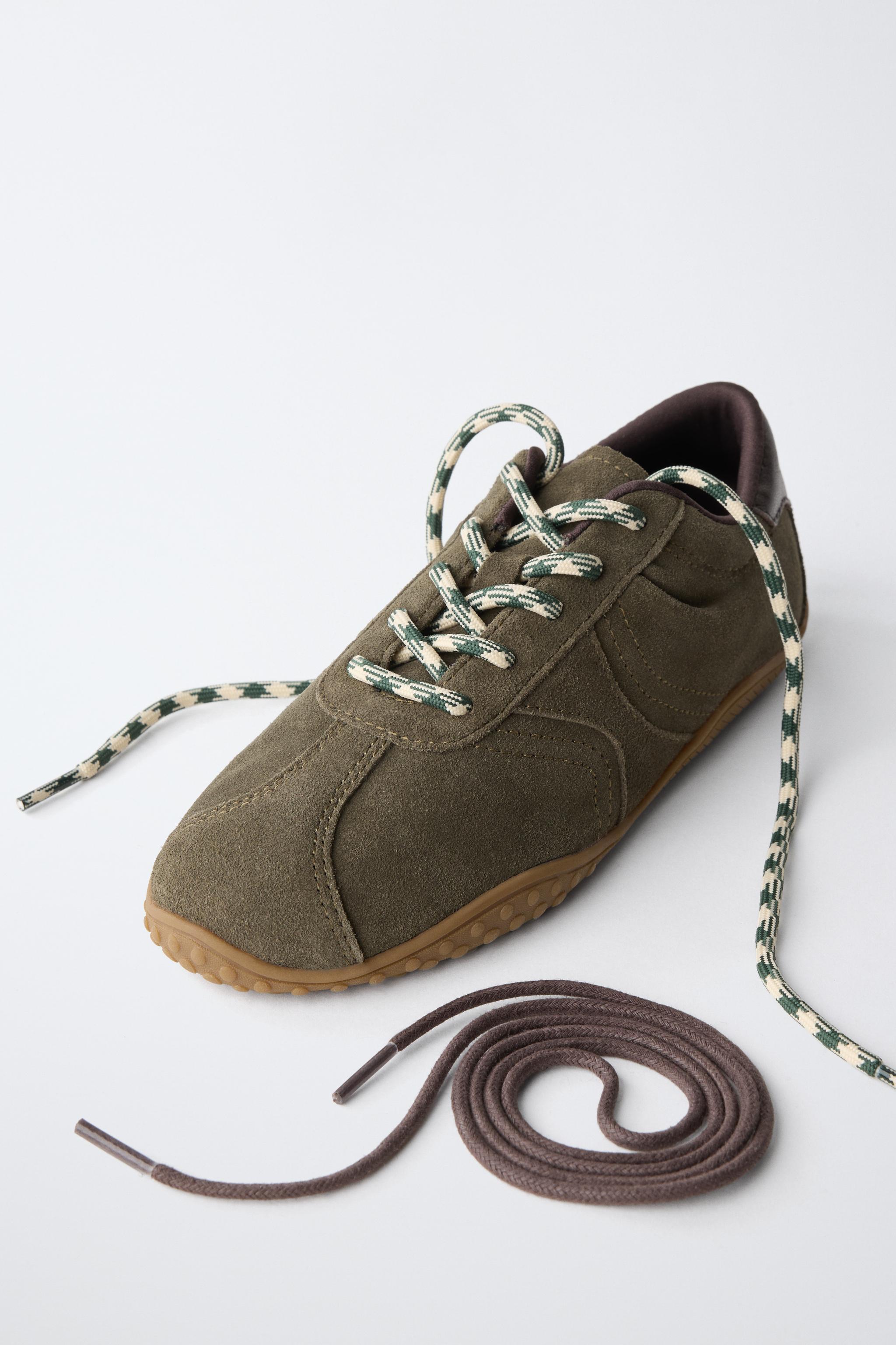 LEATHER LACE-UP SNEAKERS