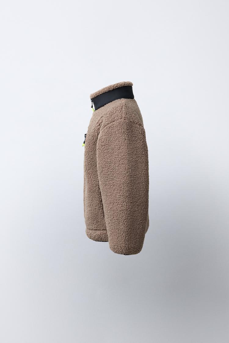 Chaqueta con forro de piel sintética contrastante 3