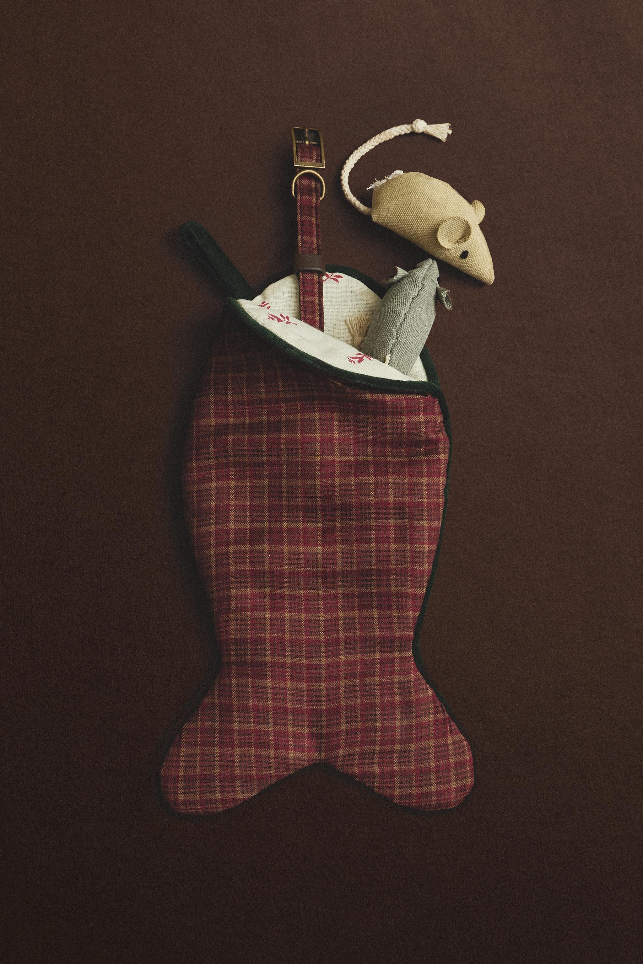 CHRISTMAS FISH PET STOCKING