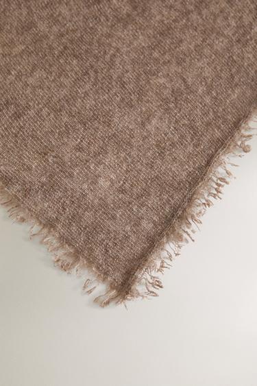 LIGHTWEIGHT CASHMERE THROW - Brown / Taupe by Zara - Image 2