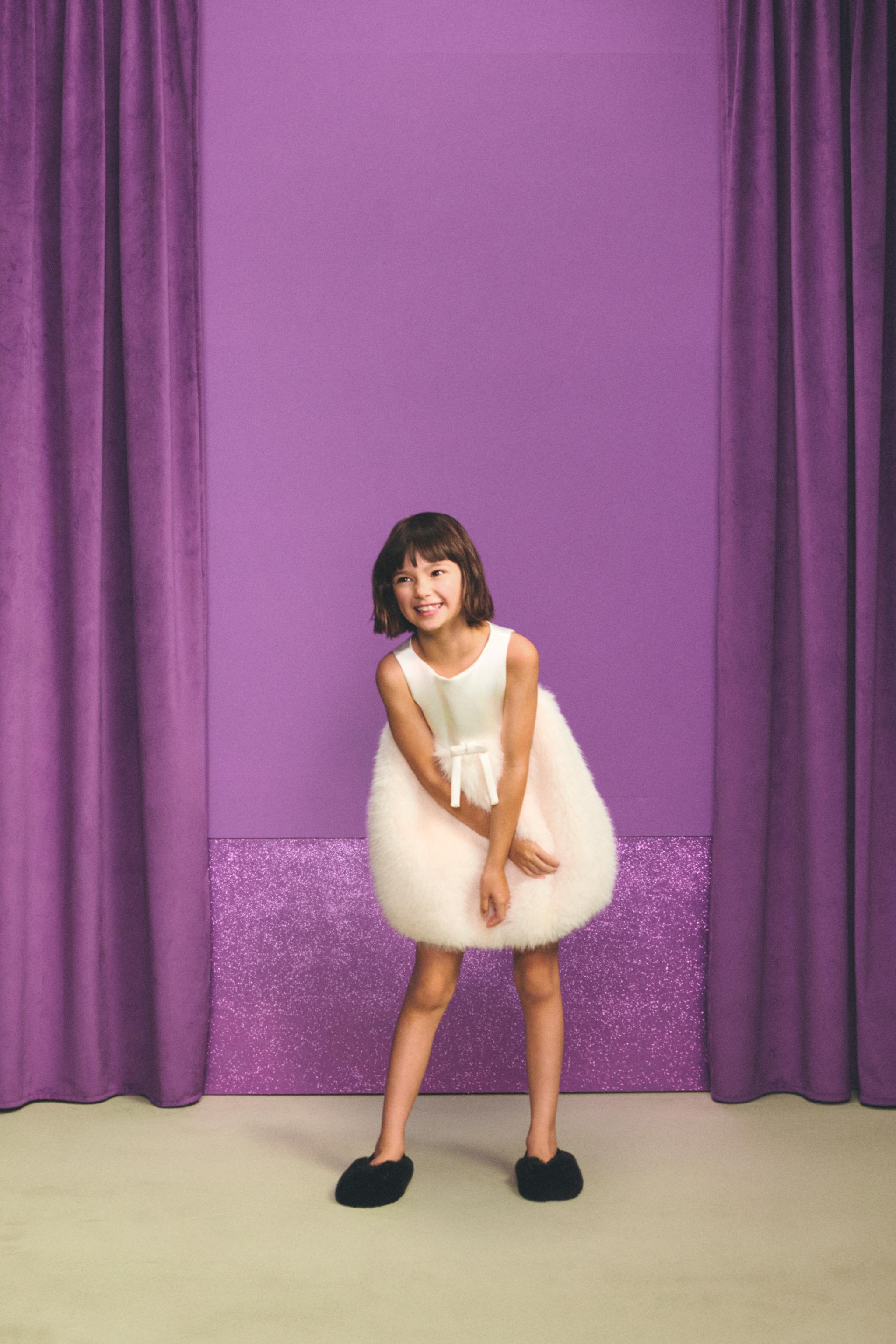 ROBE COURTE BIMATIÈRE EFFET FOURRURE HARRY LAMBERT FOR ZARA X DISNEY