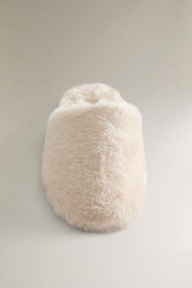 CHAUSSONS OUVERTS À L’ARRIÈRE FOURRURE - Beige de Zara - Image 4