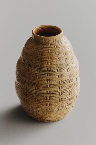 IRREGULAR CLAY VASE - Beige by Zara