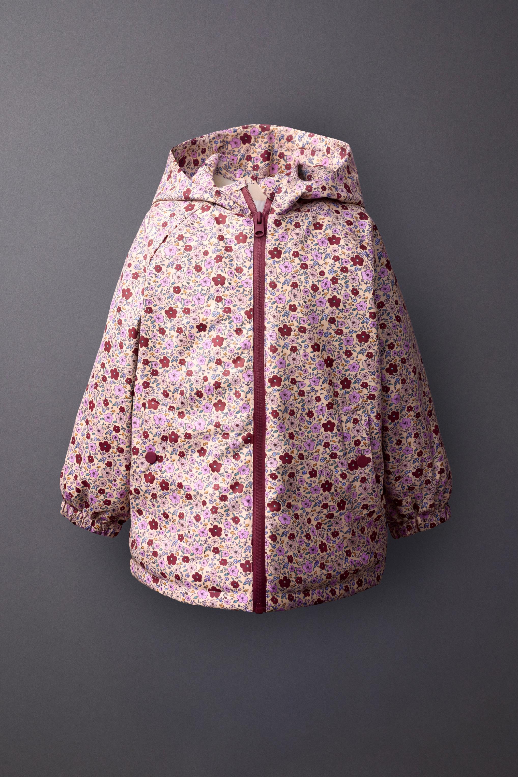 WATER-RESISTANT HEART PRINT RUBBERIZED RAINCOAT — Dark pink