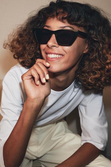 ФУТБОЛКА В СТИЛЕ РУСТИК С КОРОТКИМИ РУКАВАМИ — БЕЛЫЙ от Zara