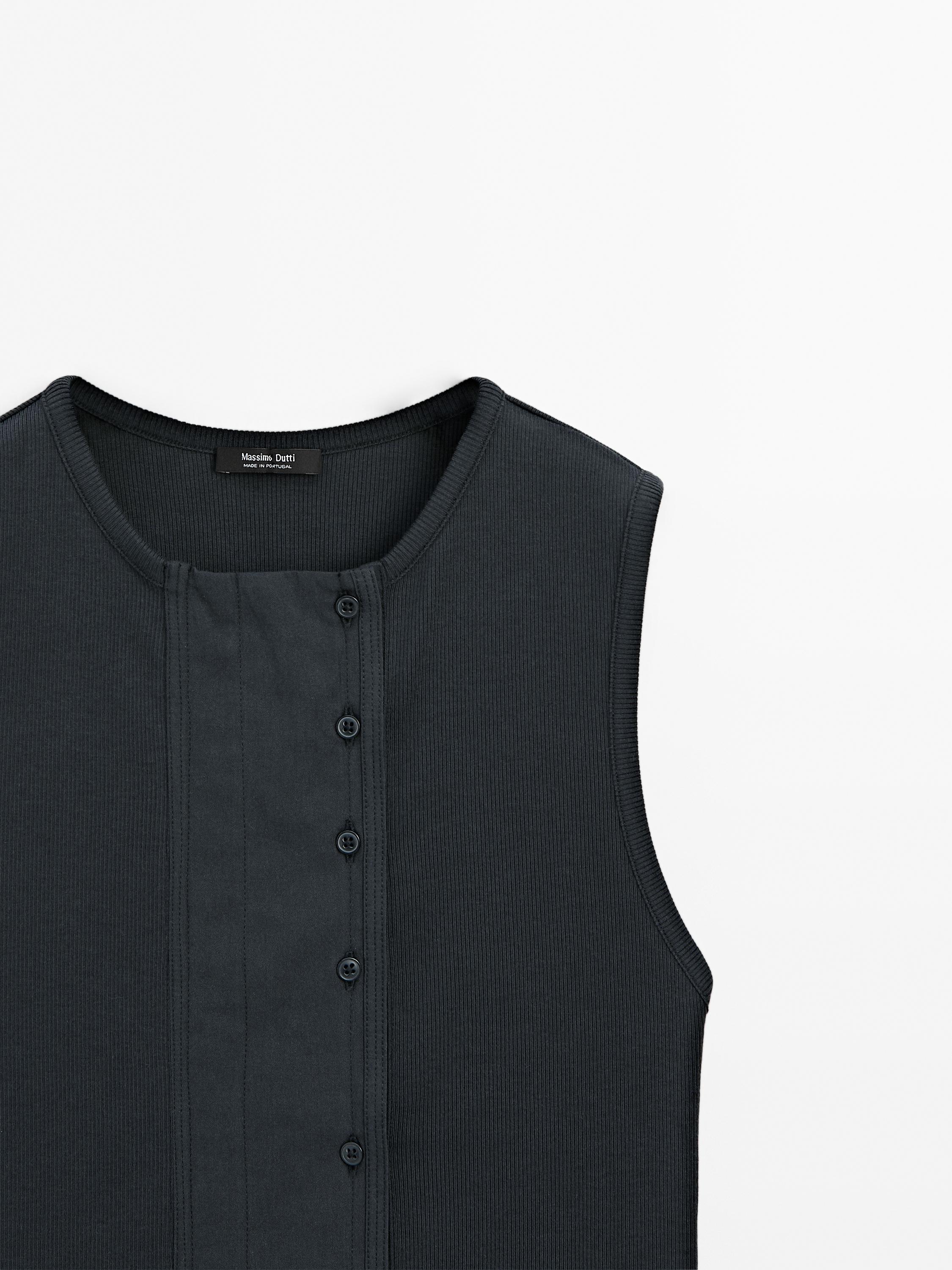Cotton blend top with placket detail