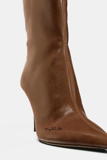 BOTTINES VERNIES À TALONS - Marron de Zara - Image 2