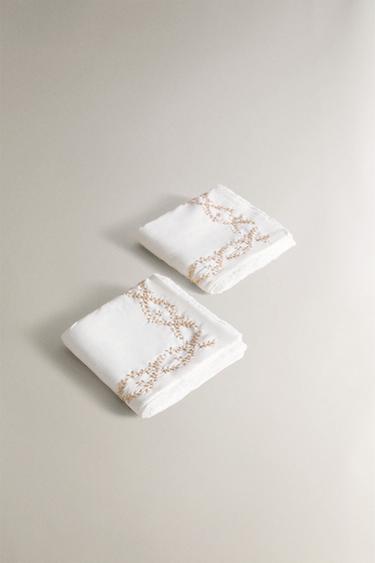 LOT DE SERVIETTES INVITÉS BRODERIE VÉGÉTALE (LOT DE 2) - Or de Zara - Image 1