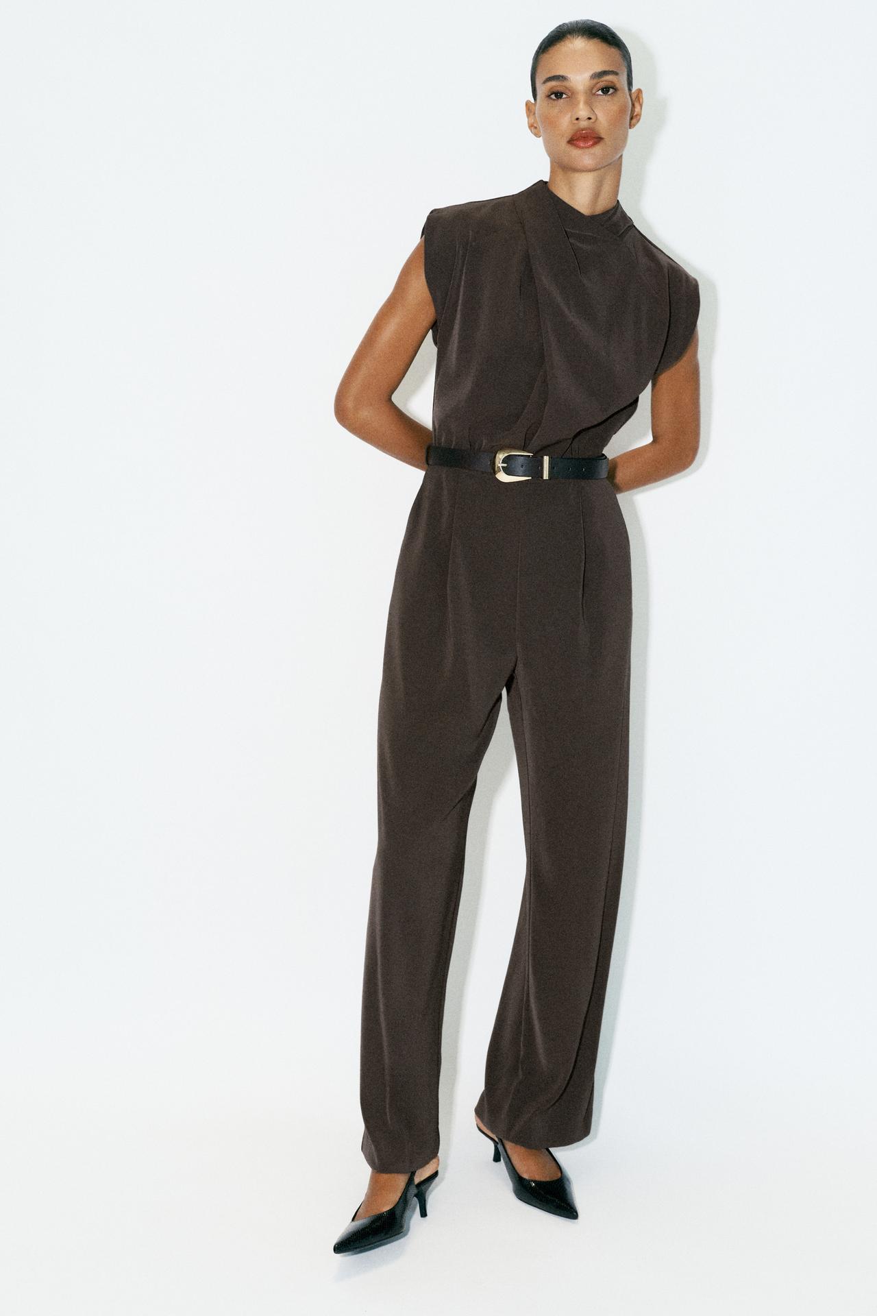 JUMPSUIT WITH BELT