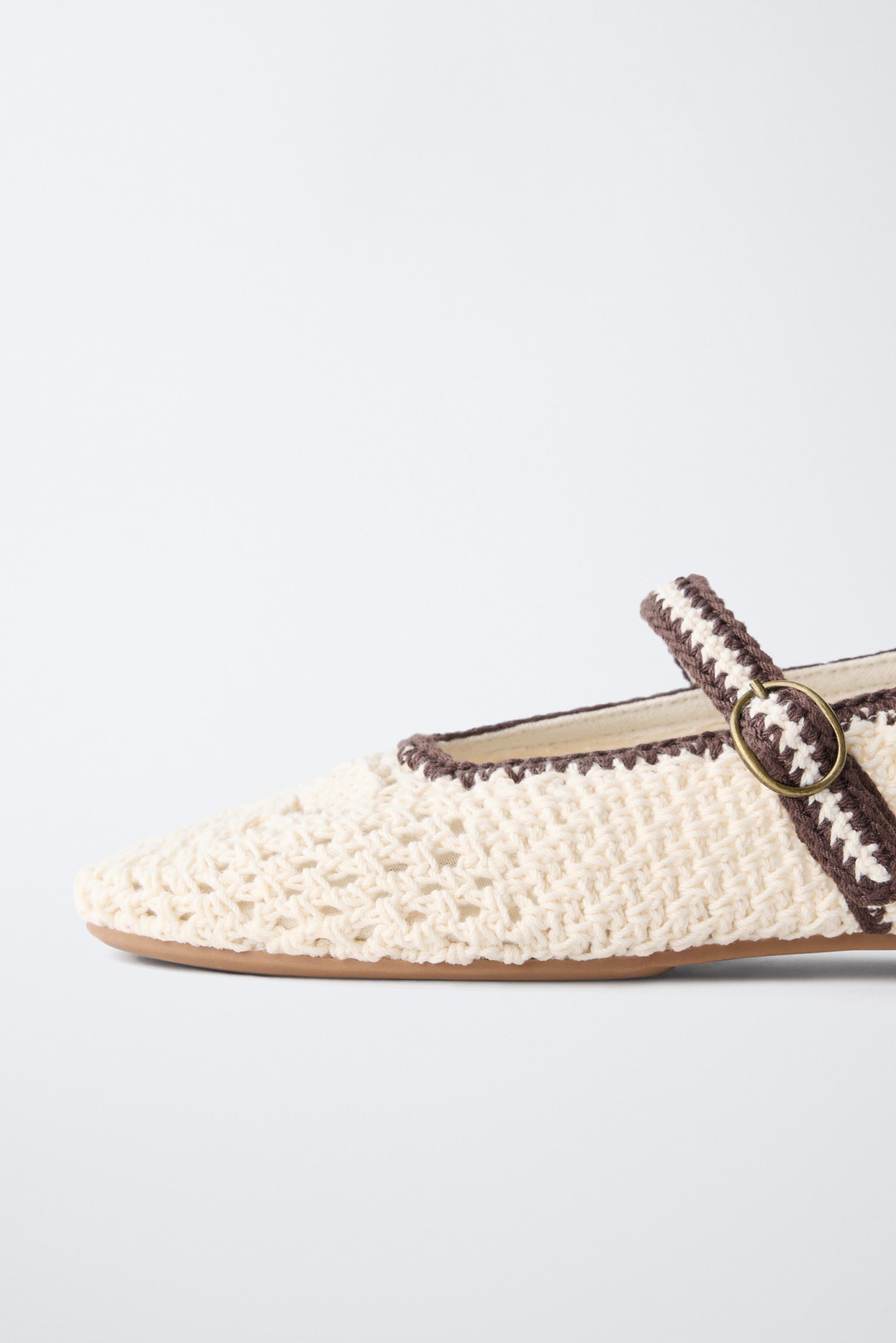CROCHET BALLET FLATS