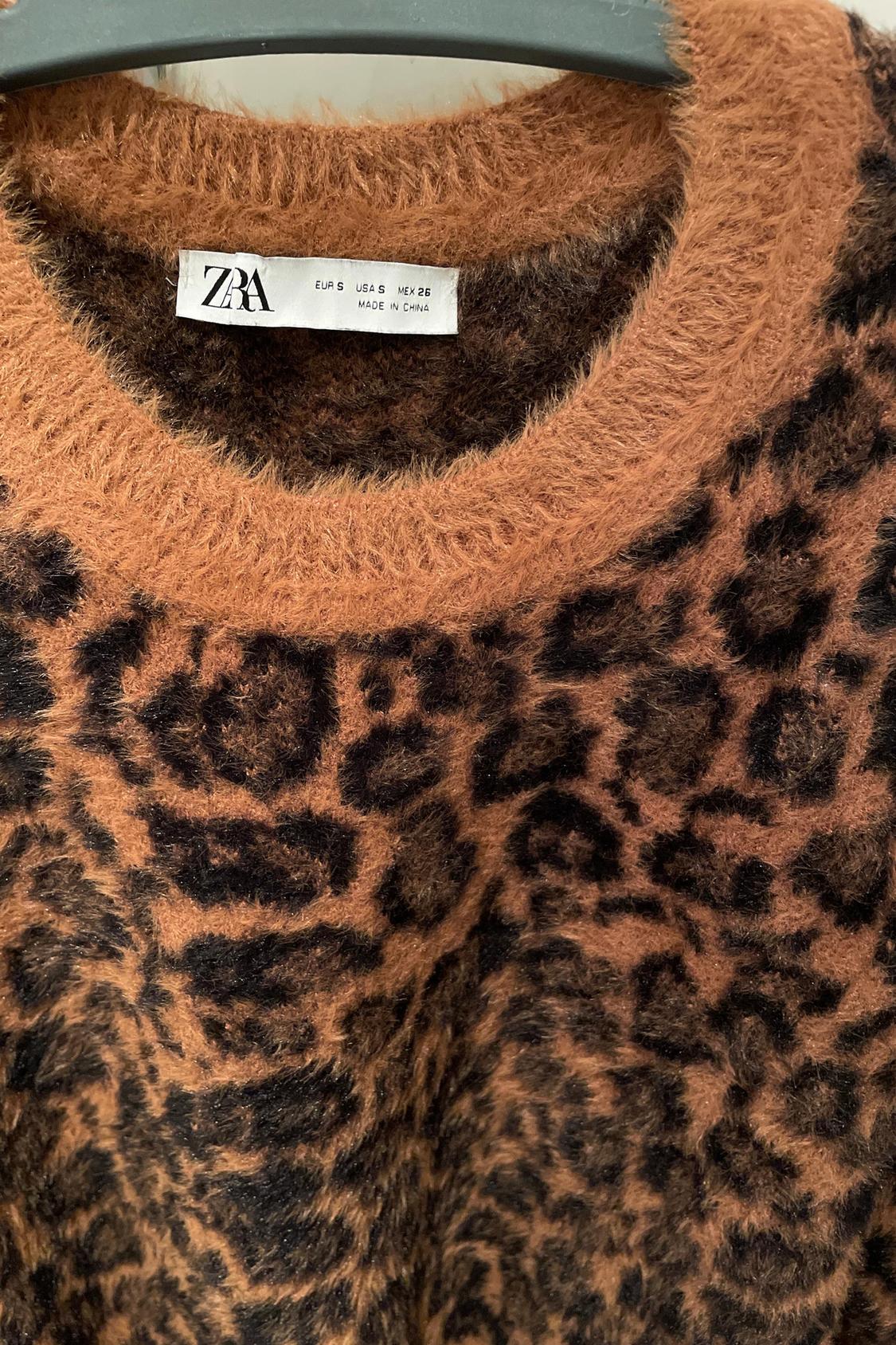 ANIMAL PRINT SWEATER - Image 2