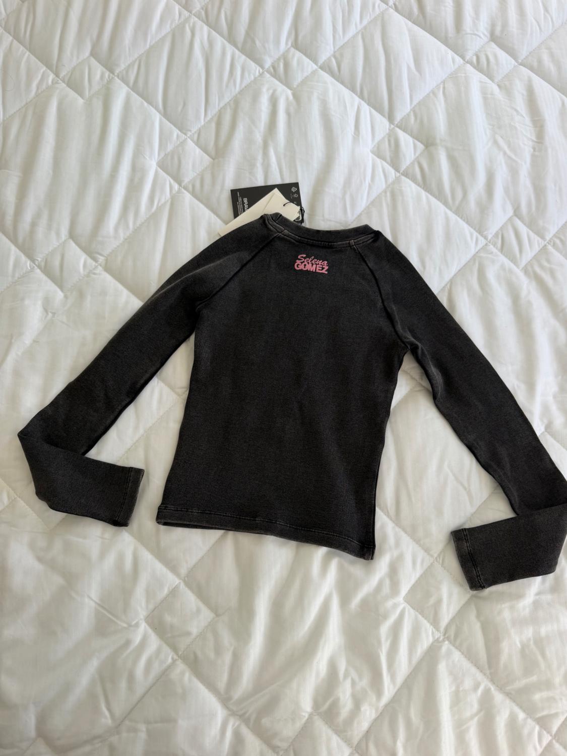 CAMISETA RIB SELENA GOMEZ - Image 3