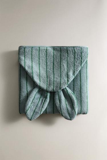 STRIPED VELOUR HOODED BATH TOWEL - أزرق الخاص بـ Zara