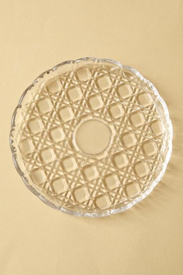 GLASS APPETIZER PLATE WITH RAISED DESIGN - 990 by Zara