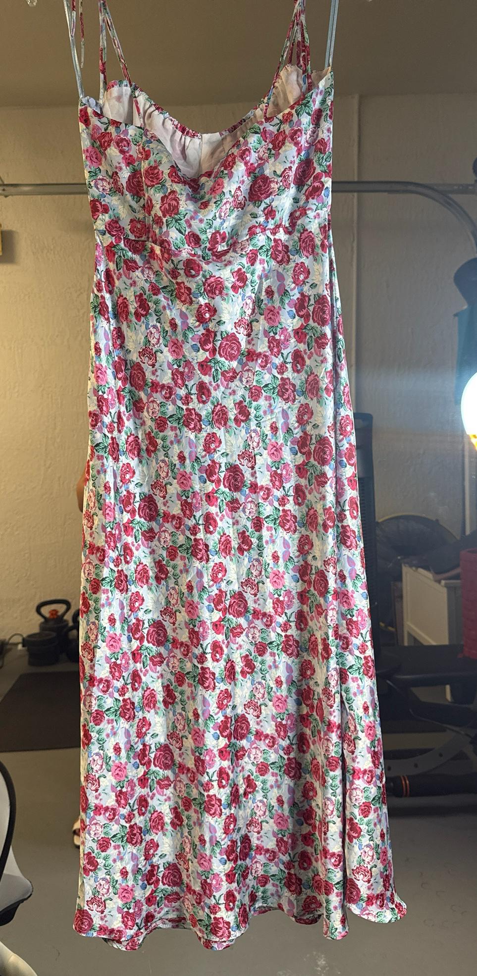 VESTIDO LENCERO ESTAMPADO FLORAL - Image 2