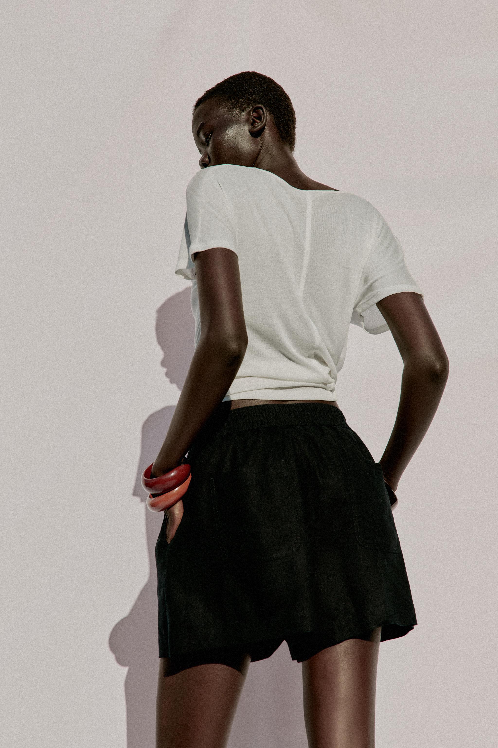 LINEN SHORTS WITH ELASTIC WAIST