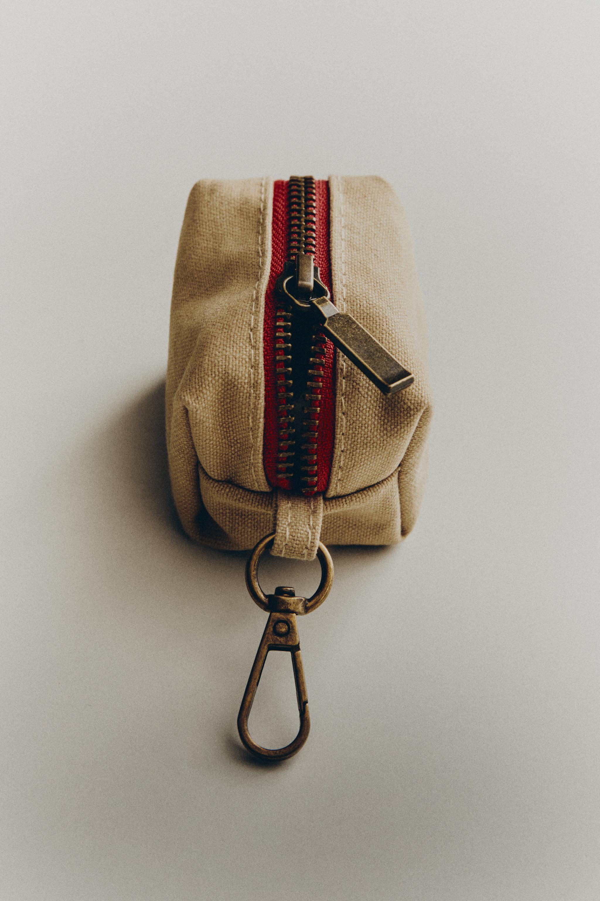PET BAG DISPENSER