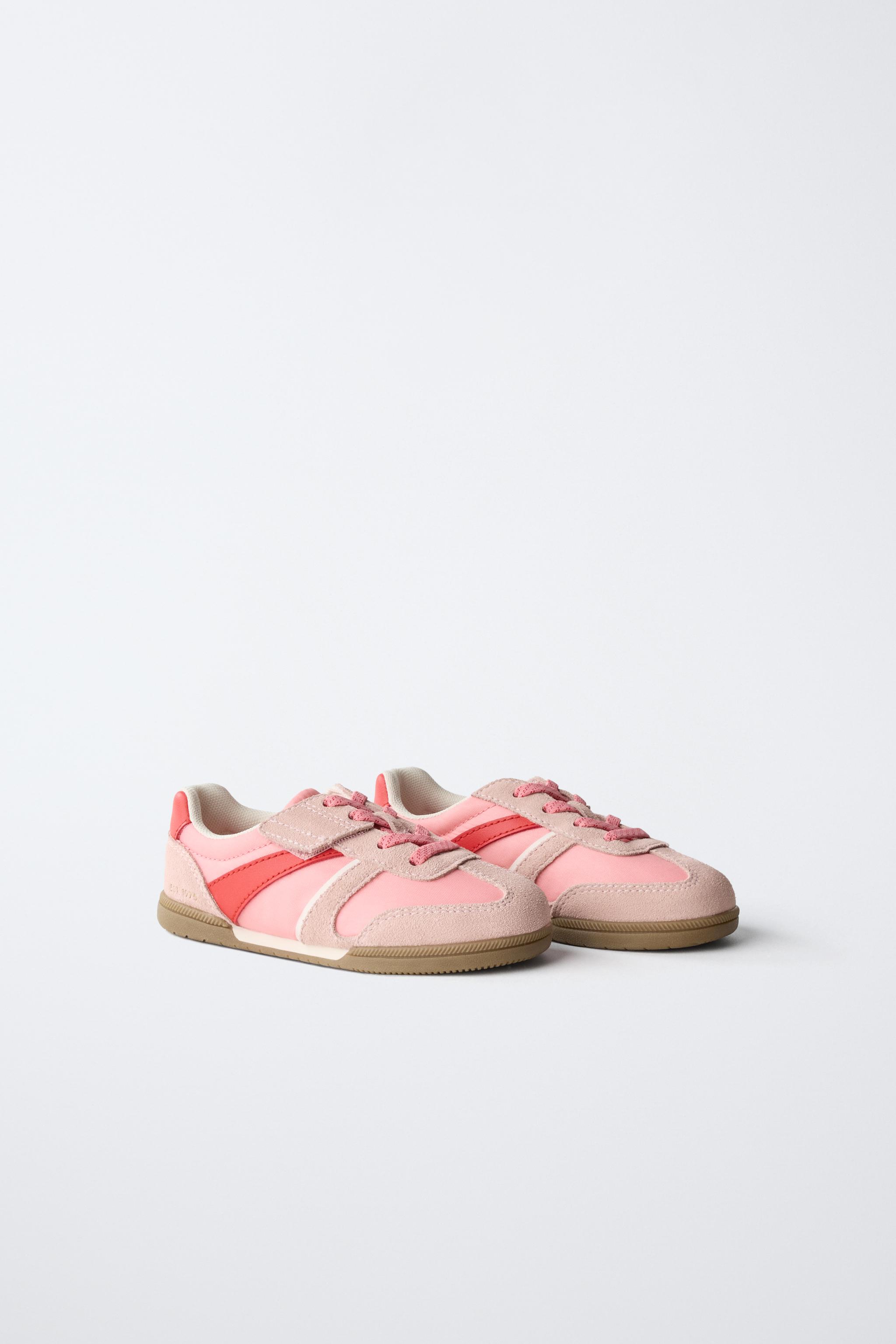 RETRO SNEAKERS