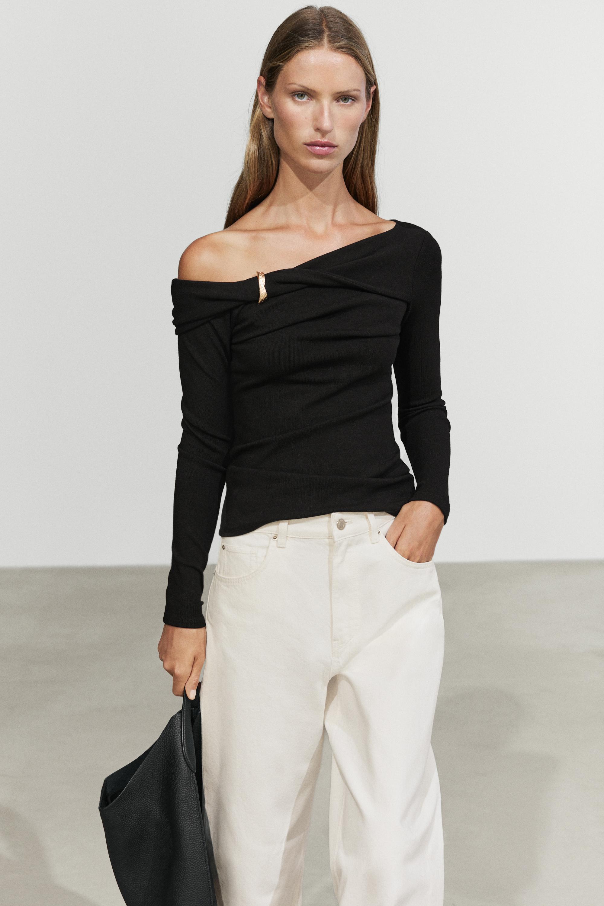 Long sleeve top with metallic detail — Black