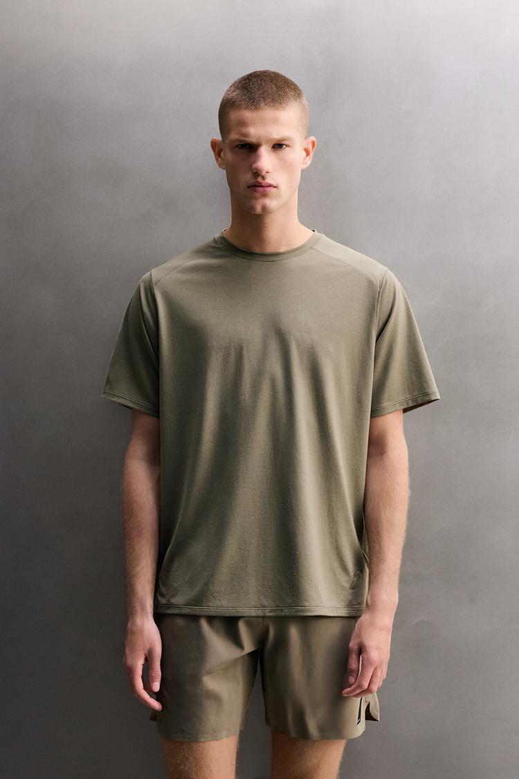 ZARA TECHNICAL TEXTURED T-SHIRT