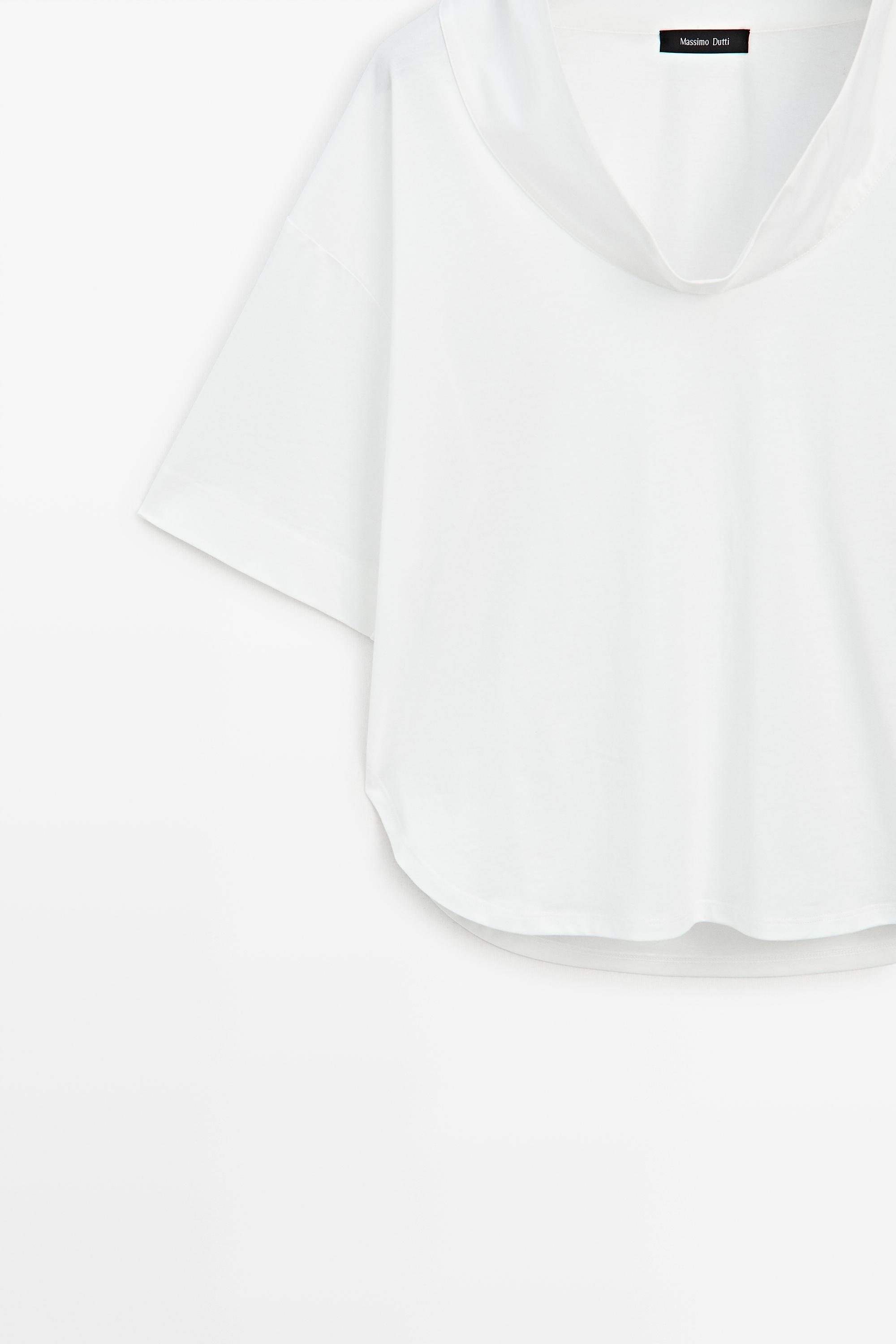 Blouse en coton à col ouvert et manches courtes