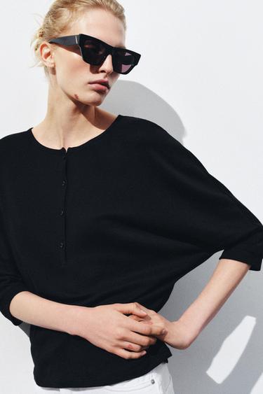 KATOENEN T-SHIRT MET POLOSLUITING - Zwart van Zara