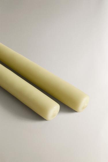 BOUGIE DÉCORATIVE ALLONGÉE MATE - Beige de Zara - Image 1