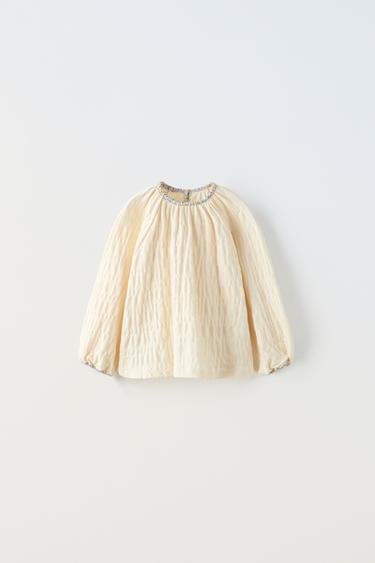 BLOUSE À LISERÉ FLEURI - Écru de Zara
