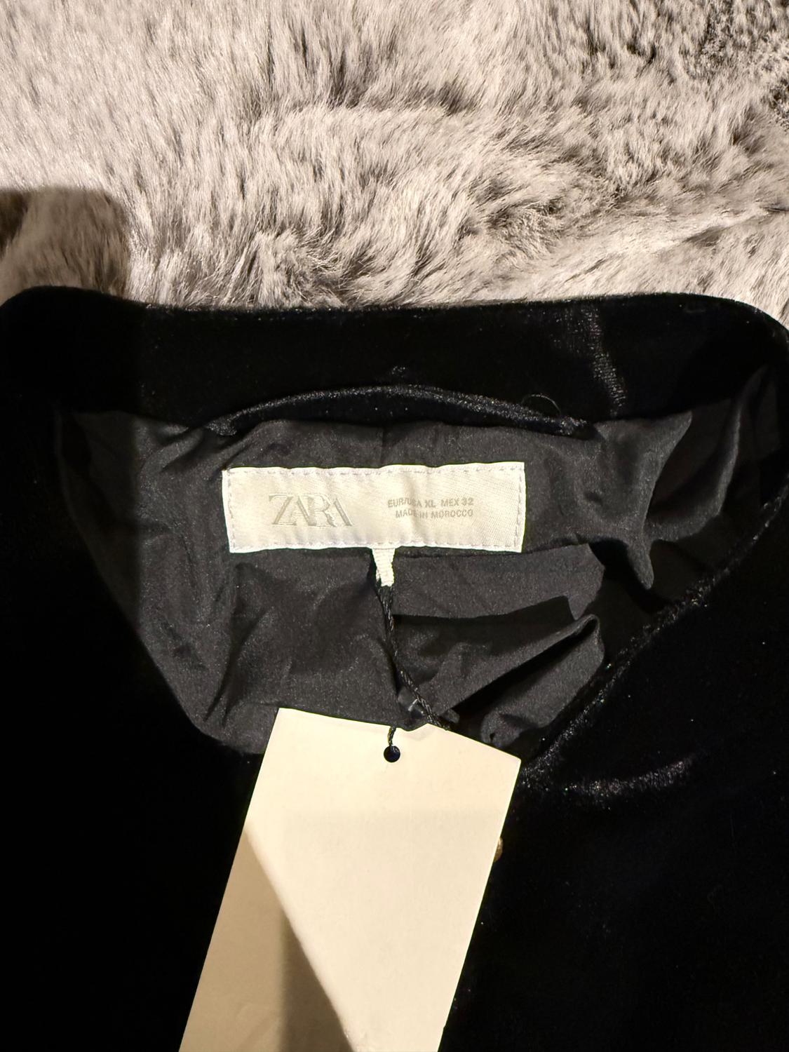 VELVET BOMBER JACKET - Image 2