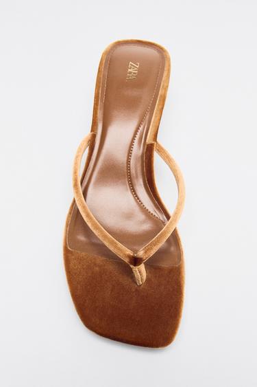 Zara VELVET EFFECT SANDALS - Ocher