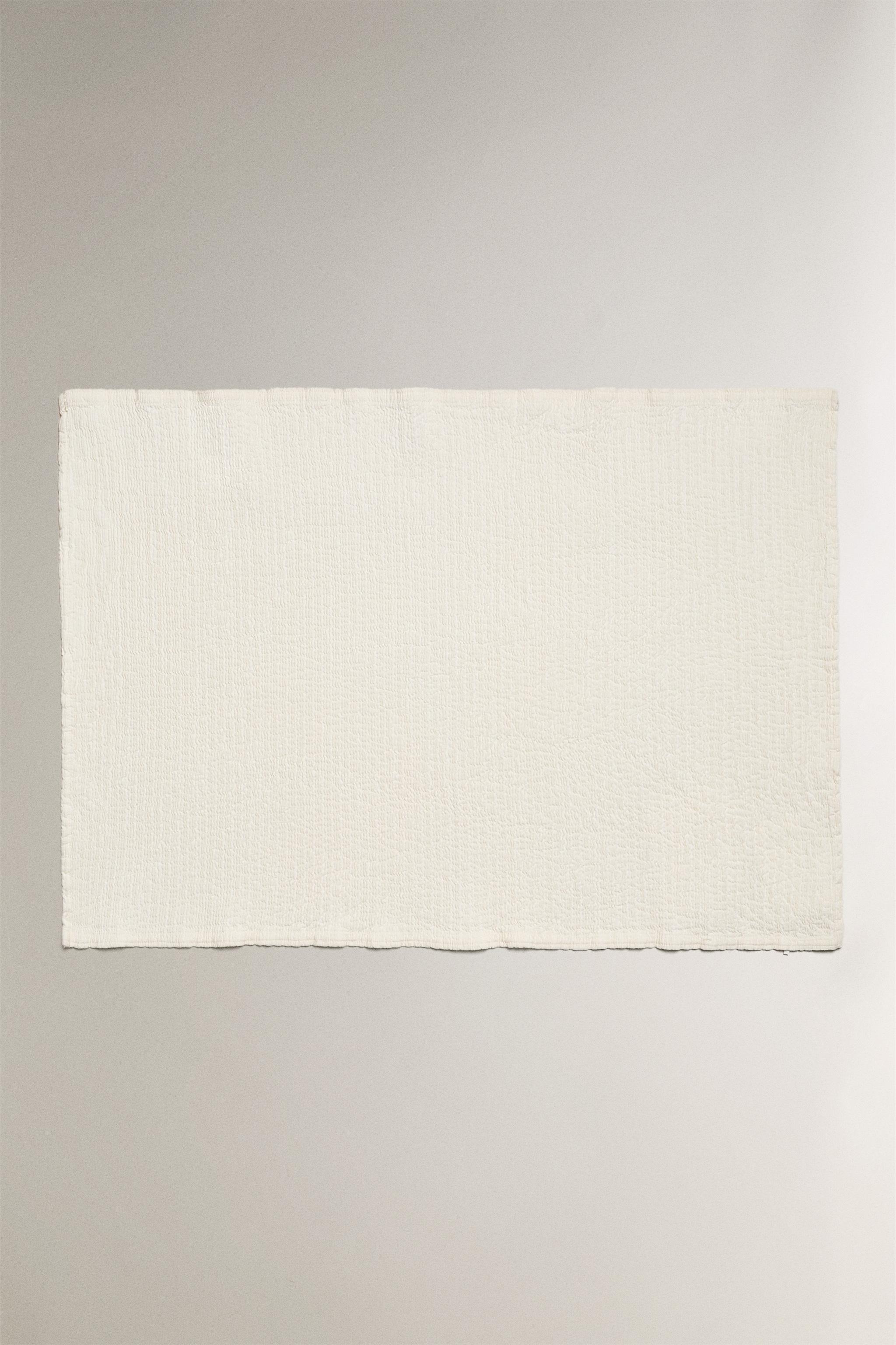 TAPIS DE BAIN STRUCTURE PLISSÉE