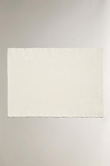 PLEATED TEXTURE BATH MAT - Ivory by Zara