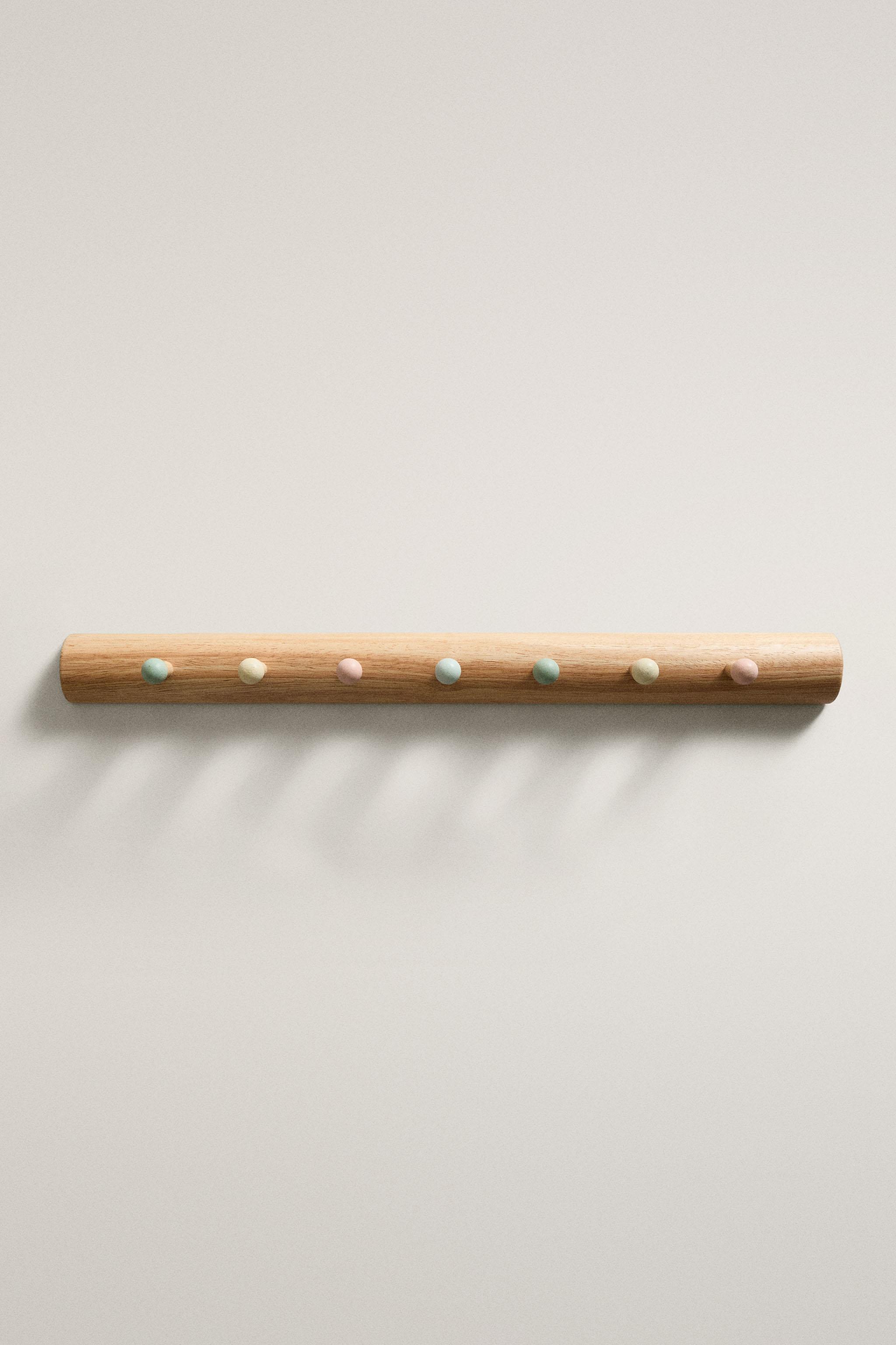 KIDS' MULTICOLOR WALL COAT RACK