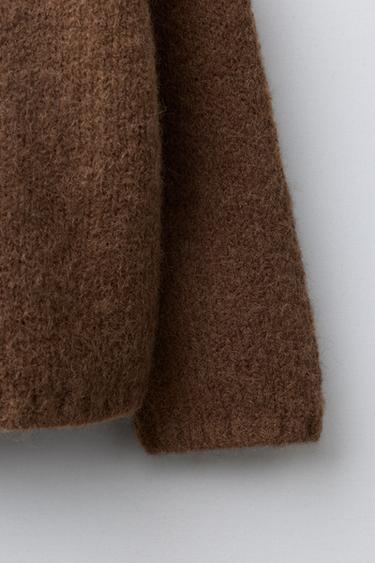 PULL EN MAILLE COL RAYURES ET FLEURS - Chocolat de Zara - Image 3