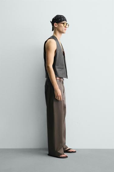 GILET EN CUIR COUTURES CONTRASTANTES - Noir de Zara - Image 3