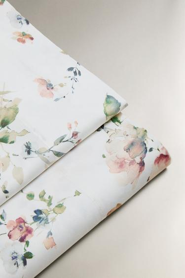 WILD FLOWERS SATEEN FLAT SHEET (300 THREAD COUNT) - Light beige by Zara - Image 3