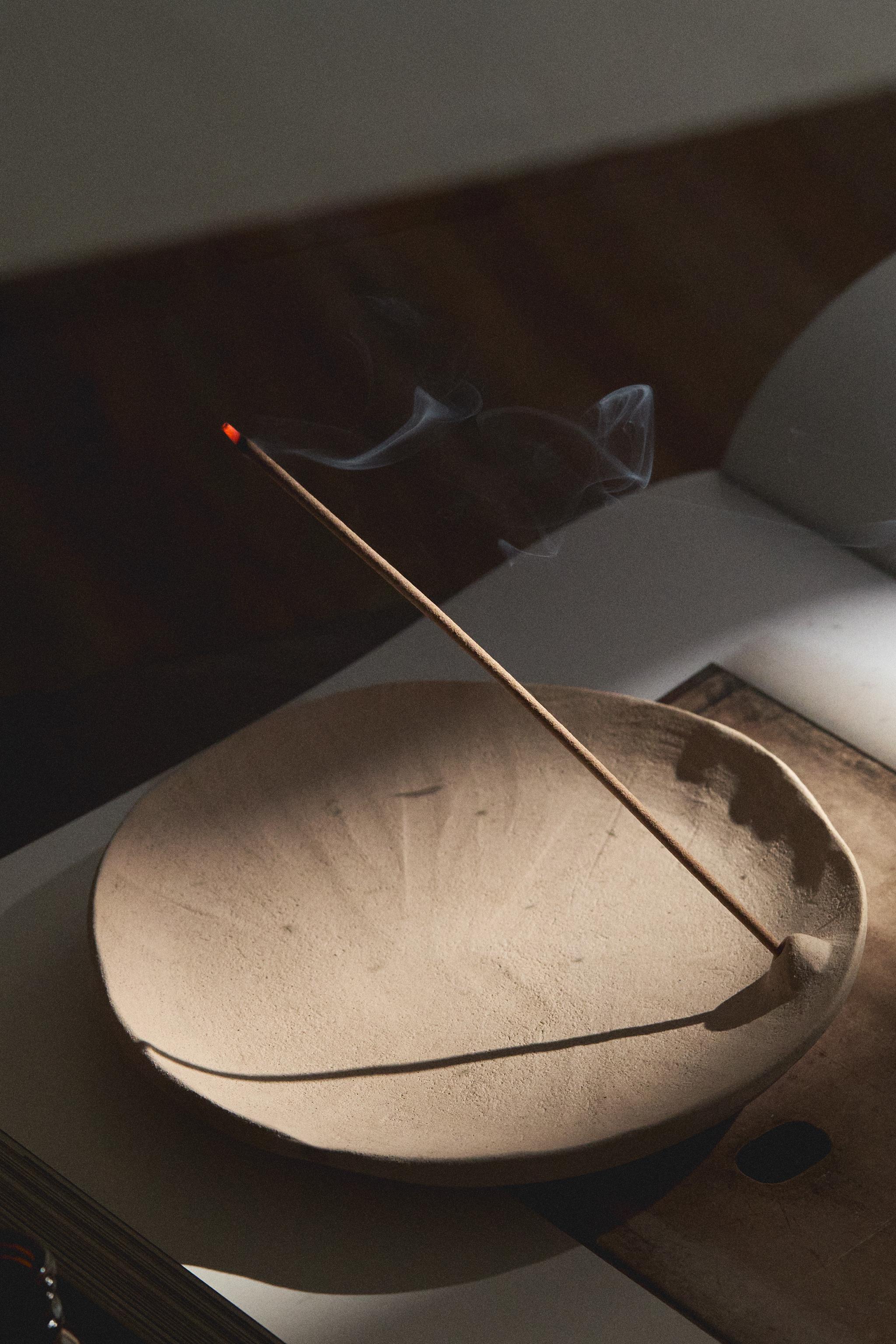 SACRED WOODS AROMATIC INCENSE STICKS