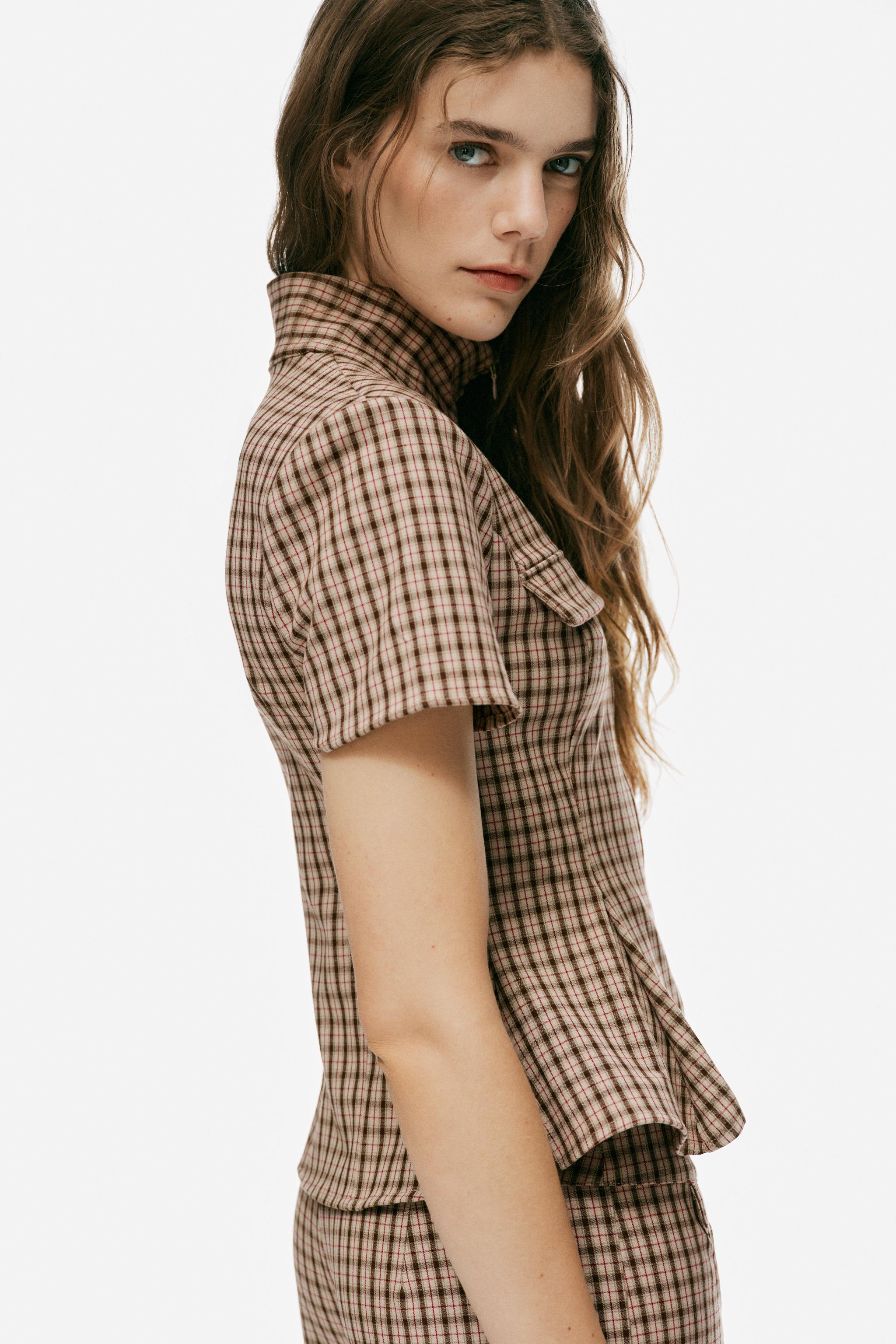 Zara KARELİ FERMUARLI TOP görsel 4