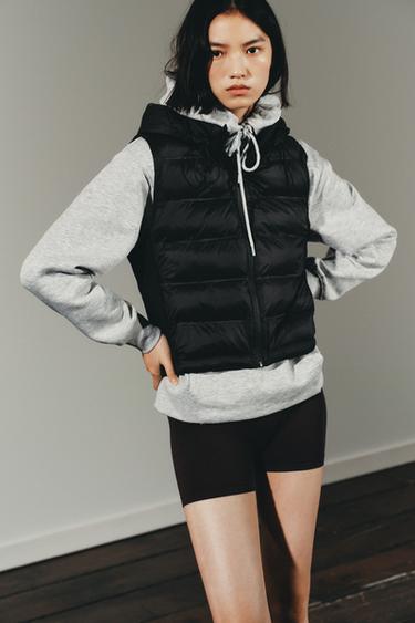 JELEK ME MBUSHJE TË KOMBINES - E zezë nga Zara