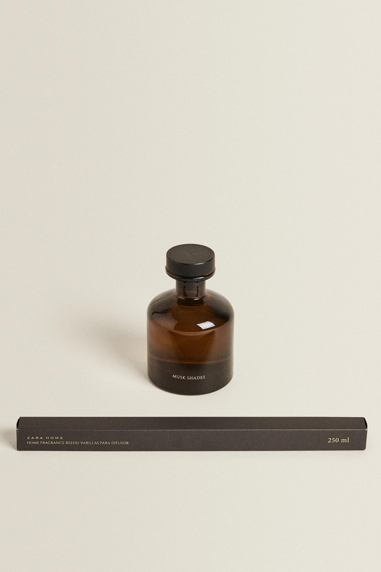 (250 ML) MUSK SHADES REED DIFFUSERS — Light yellow